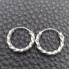 Argolla Pequeña 02.399.0032.15 Plata Rodinada, Diseño de Torcido, Diamantado, Tono Plateado