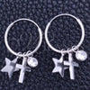 Argolla Pequeña 02.401.0050.15 Plata Rodinada, Diseño de Cruz y Estrella, con Zirconia Cubica Blanca, Pulido, Tono Plateado