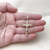 Dije Religioso 05.63.1168 Oro Laminado, Diseño de Cruz y Crucifijo, Pulido, Tono Dorado
