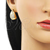 Arete Dormilona 02.283.0208 Oro Laminado, Diseño de Gota y Corazón, con Blanca Zirconia Cubica, Pulido, Tono Dorado
