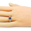 Anillo Multi Piedra 01.284.0105.3 Oro Laminado, Diseño de Cluster y Flor, con Zafiro Azul Zirconia Cubica and Blanca Micro Pave, Pulido, Tono Dorado (One size fits all)