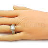 Anillo Multi Piedra 01.424.0004 Oro Laminado, Diseño de Cluster, con Blanca Zirconia Cubica, Pulido, Tono Dorado (One size fits all)