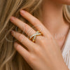 Anillo Multi Piedra 01.438.0014.1 Oro Laminado, Diseño de Baguette, con Zirconia Cubica Blanca y Micro Pave Blanca, Pulido, Tono Dorado (Talla Unica)