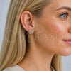 Arete Dormilona 02.342.0403 Oro Laminado, Diseño de Baguette, con Zirconia Cubica Blanca y Micro Pave Blanca, Pulido, Tono Dorado