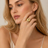 Anillo Multi Piedra 01.459.0003 Oro Laminado, Diseño de Nudo, con Micro Pave Blanca, Pulido, Tono Dorado (Talla Unica)
