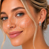 Argolla Huggie 02.266.0101.16 Rodio Laminado, con Micro Pave Blanca, Pulido, Rodinado