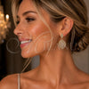 Arete Colgante 02.266.0113 Oro Laminado, Diseño de Cluster, con Zirconia Cubica Blanca y Micro Pave Blanca, Pulido, Tono Dorado