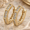 Argolla Huggie 5.130.032.1 Oro Laminado, con Micro Pave Blanca, Pulido, Tono Dorado