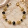 Pulsera Elegante 5.038.001 Oro Laminado, Diseño de Bola, con Azavache Negro, Diamantado, Tono Dorado (Grosor 12 MM, 9 Pulgadas de Largo)