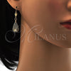 Arete Colgante 73.012 Oro Laminado, Diseño de Gota, con Blanca Cristal, Diamantado, Tono Dorado