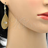 Arete Colgante 73.006 Oro Laminado, Diseño de Oja y File, con Blanca Cristal, Diamantado, Tono Dorado