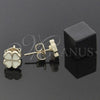 Arete Dormilona 02.64.0381 *PROMO* Oro Laminado, Diseño de Flor, Esmaltado Blanco, Tono Dorado