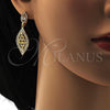 Arete Colgante 02.206.0052 Oro Laminado, Diseño de Oja, con Blanca Zirconia Cubica, Pulido, Tono Dorado