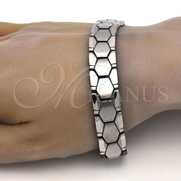 Pulsera Solida 03.114.0227.09 Acero Inoxidable, Pulido, Tono Plateado (14 MM Thickness, 9 Inches Length)