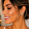 Arete Dormilona 02.217.0080.2 *PROMO* Oro Laminado, Diseño de Flor y Baguette, con Zirconia Cubica Granate y Blanca, Pulido, Tono Dorado