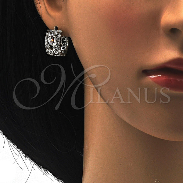 Argolla Huggie 02.210.0090.7.15 Rodio Laminado, Diseño de Gota y Oja, con Zirconia Cubica Blanca, Pulido, Rodinado