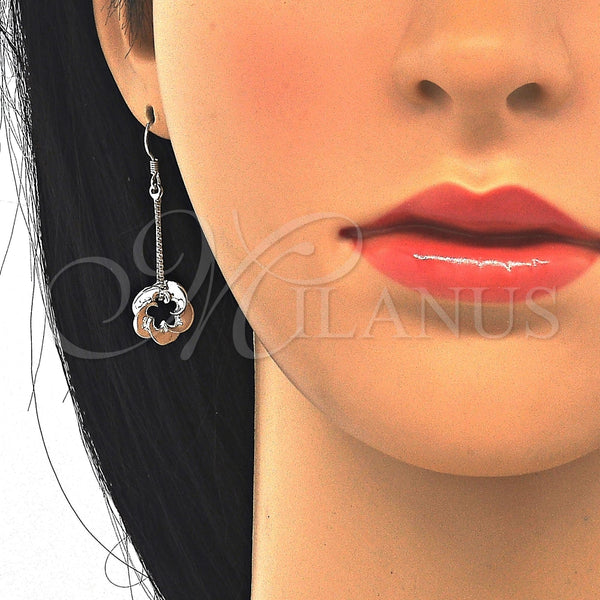 Arete Largo 02.183.0029 Plata Rodinada, Diseño de Flor, Pulido, Rodinado