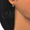 Argolla Huggie 02.175.0163.15 Plata Rodinada, Diseño de Flor, con Micro Pave Blanca, Pulido, Rodinado