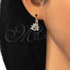 Arete Gancho Frances 02.210.0229 Oro Laminado, Diseño de Pavo Real, con Blanca and Granate Zirconia Cubica, Pulido, Tono Dorado