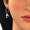 Argolla Huggie 02.63.2670.2.20 Oro Laminado, Diseño de Delfín, con Negro Zirconia Cubica and Blanca Cristal, Pulido, Tono Dorado