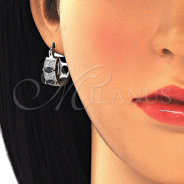 Argolla Pequeña 02.210.0301.8.15 Rodio Laminado, con Zirconia Cubica Negro y Blanca, Pulido, Rodinado