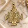 Dije Religioso 05.253.0064 Oro Laminado, Diseño de San Benito y Flor, Pulido, Tono Dorado