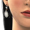Arete Colgante 02.351.0034 Oro Laminado, Diseño de Flor y Guadalupe, Pulido, Tres Tonos