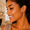 Arete Dormilona 02.336.0161.2 Plata Rodinada, Diseño de Judaica y Mano de Dios, Esmaltado Azul, Tono Dorado