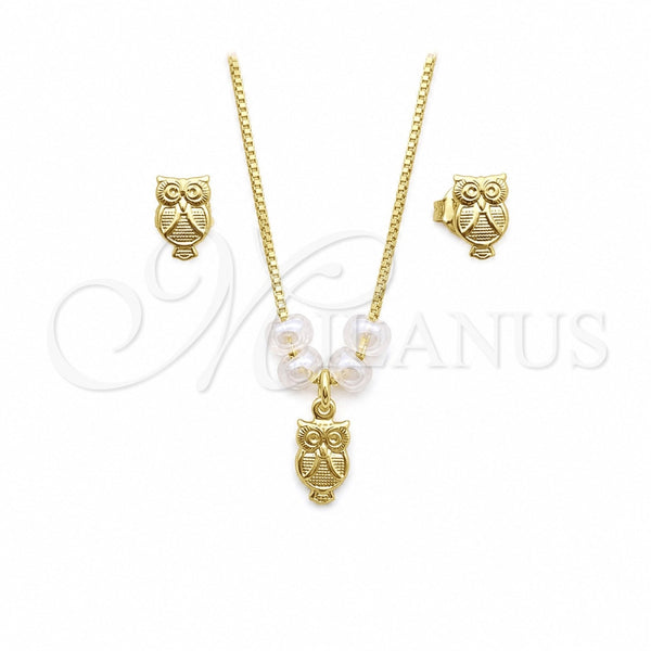 Juego de Arete y Dije de Adulto 10.09.0043 Oro Laminado, Diseño de Búho y Box, con Blanca Madre Perla, Pulido, Tono Dorado