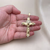 Dije Religioso 05.213.0071 Oro Laminado, Diseño de Crucifijo, con Cristal Blanca, Pulido, Tono Dorado