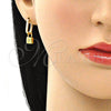 Argolla Huggie 02.368.0025.10 Oro Laminado, Diseño de Candado y Trébol de Cuatro Hojas, con Blanca Zirconia Cubica, Pulido, Tono Dorado