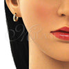 Argolla Huggie 02.210.0598.10 Oro Laminado, con Blanca Micro Pave, Pulido, Tono Dorado