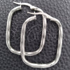 Argolla Mediana 02.389.0155.30 Plata Rodinada, Diseño de Torcido, Diamantado, Tono Plateado