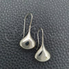 Arete Colgante 02.397.0006 Plata Rodinada, Diseño de Gota, Pulido, Tono Plateado