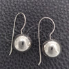 Arete Colgante 02.395.0025 Plata Rodinada, Diseño de Bola, Pulido, Tono Plateado