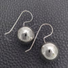Arete Colgante 02.395.0026 Plata Rodinada, Diseño de Bola, Pulido, Tono Plateado