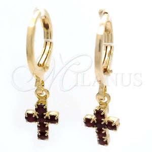 Argolla Huggie 02.02.0496.4.15 Oro Laminado, Diseño de Cruz, con Granate Zirconia Cubica, Pulido, Tono Dorado