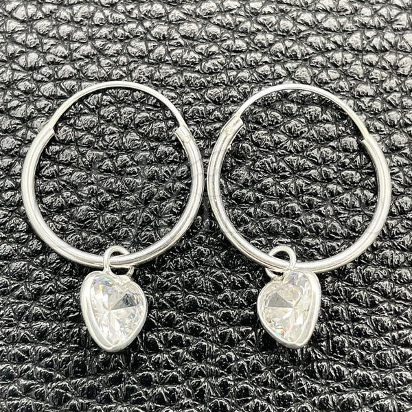 Argolla Pequeña 02.401.0040.15 Plata Rodinada, Diseño de Corazón, con Zirconia Cubica Blanca, Pulido, Tono Plateado