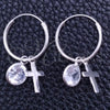 Argolla Pequeña 02.402.0033.15 Plata Rodinada, Diseño de Cruz, con Zirconia Cubica Blanca, Pulido, Tono Plateado