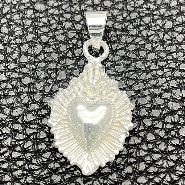 Dije Religioso 05.392.0023 Plata Rodinada, Diseño de Corazón, Pulido, Tono Plateado