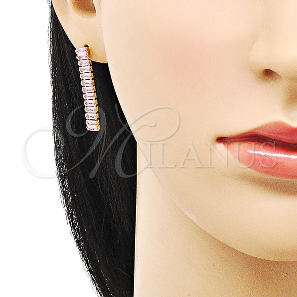 Arete Largo 02.403.0001.2 Oro Laminado, Diseño de Baguette, con Rosado Zirconia Cubica, Pulido, Tono Dorado