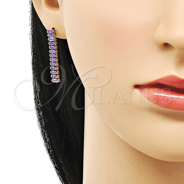 Arete Largo 02.403.0001.4 Oro Laminado, Diseño de Baguette, con Amatista Zirconia Cubica, Pulido, Tono Dorado