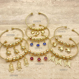 Kit Surtido de 15 Brazaletes con Dijes de Oro Laminado al por mayor — SKU 151264