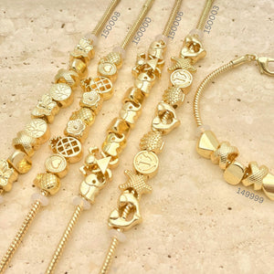 Kit Surtido de 12 Pulseras con Dijes Deslizantes de Oro Laminado al por mayor — SKU 151267