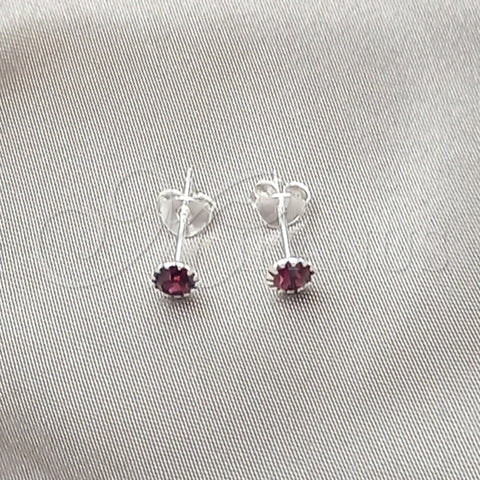 Arete Dormilona 02.397.0039.02 Plata Rodinada, con Zirconia Cubica Dark Ametista, Pulido, Tono Plateado