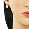 Arete Dormilona 02.342.0239 Oro Laminado, Diseño de Corona, con Marfil Perla and Blanca Micro Pave, Pulido, Tono Dorado
