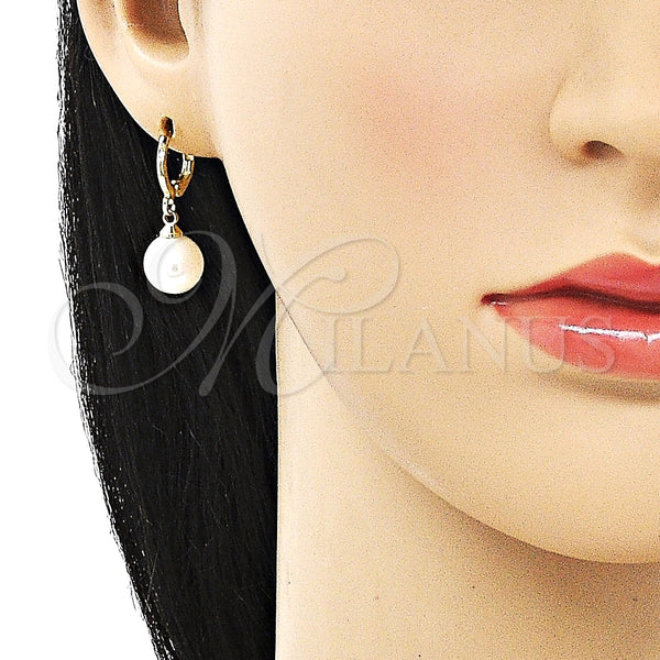Arete Colgante 02.213.0462 Oro Laminado, Diseño de Bola, con Marfil Madre Perla, Pulido, Tono Dorado