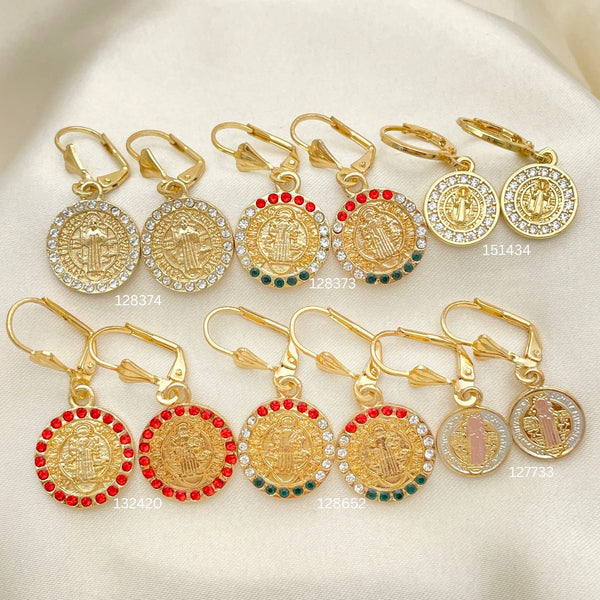 Kit Surtido de 40 Aretes de San Benito de Oro Laminado al por mayor — SKU 152539