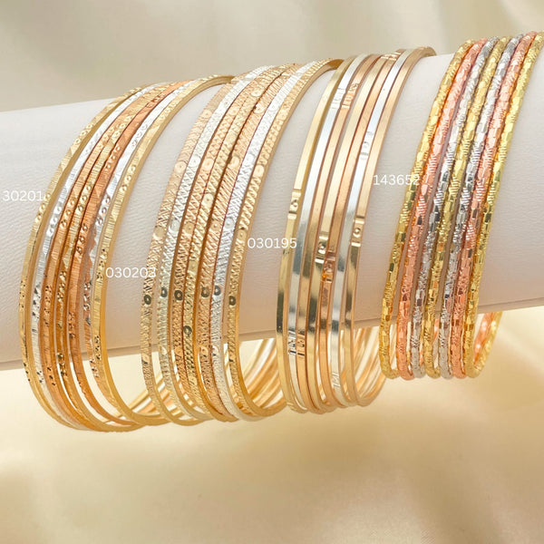 Kit Surtido de 20 Anillos Semanario Tricolor de Oro Laminado al por mayor — SKU 152542
