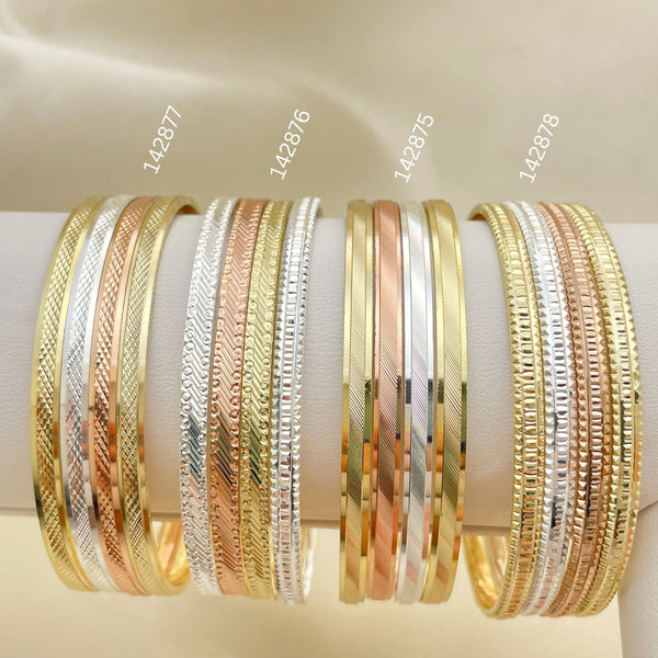 Kit Surtido de 15 Anillos Semanario Tricolor de Oro Laminado al por mayor — SKU 152657